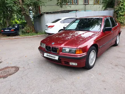 BMW 320 1992 года за 2 000 000 тг. в Алматы – фото 11