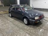 Volkswagen Golf 1992 годаүшін1 400 000 тг. в Шымкент