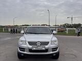 Volkswagen Touareg 2007 годаүшін6 500 000 тг. в Алматы