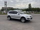 Volkswagen Touareg 2007 годаүшін6 500 000 тг. в Алматы – фото 2