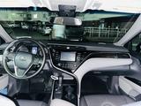Toyota Camry 2018 года за 10 500 000 тг. в Астана – фото 2