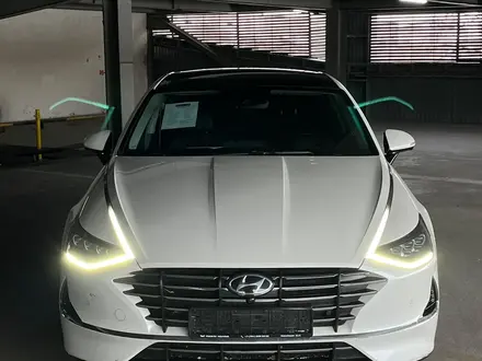 Hyundai Sonata 2021 года за 13 200 000 тг. в Алматы – фото 2