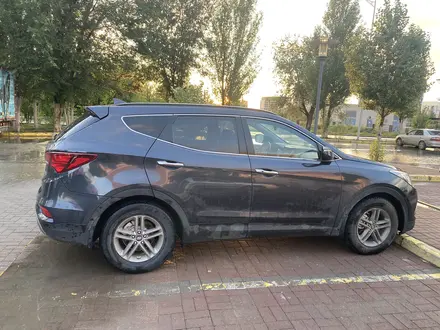 Hyundai Santa Fe 2016 года за 6 800 000 тг. в Актобе – фото 5