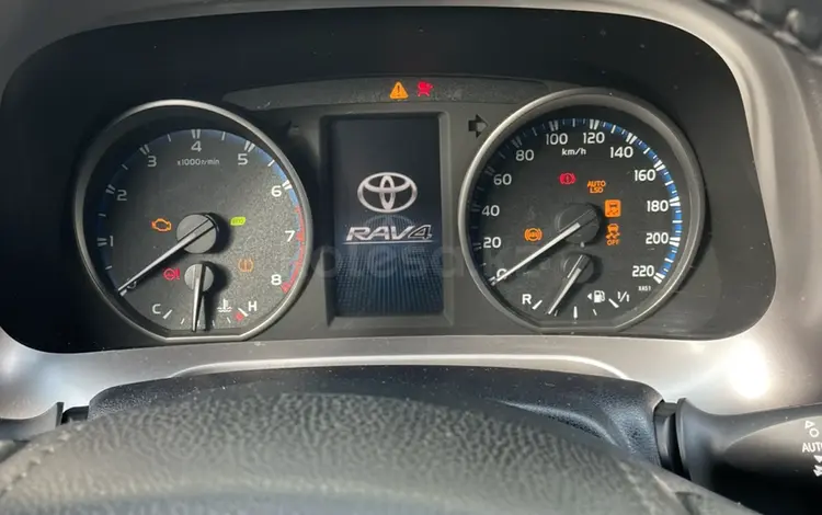 Toyota RAV4 2019 года за 12 000 000 тг. в Астана