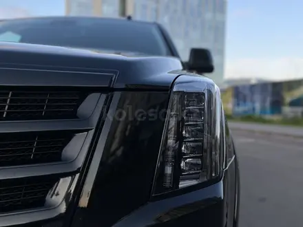 Cadillac Escalade 2020 года за 32 000 000 тг. в Астана – фото 2
