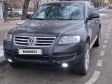 Volkswagen Touareg 2006 годаүшін6 500 000 тг. в Алматы