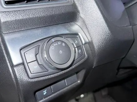 Ford Explorer 2018 года за 12 400 000 тг. в Алматы – фото 20