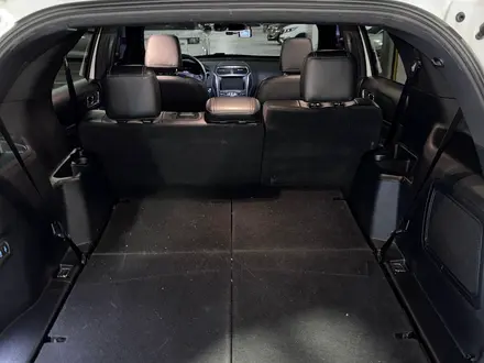 Ford Explorer 2018 года за 12 400 000 тг. в Алматы – фото 32