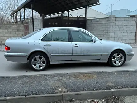 Mercedes-Benz E 270 2001 года за 4 800 000 тг. в Шымкент – фото 9