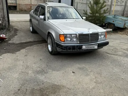 Mercedes-Benz E 230 1992 года за 2 300 000 тг. в Житикара – фото 3