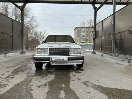 Mercedes-Benz E 250 1992 года за 1 500 000 тг. в Караганда – фото 5