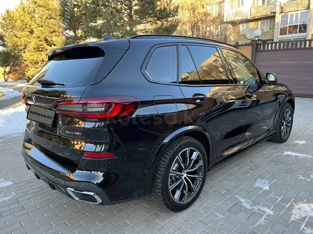 BMW X5 2021 года за 36 800 000 тг. в Караганда – фото 13