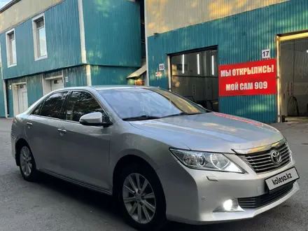 Toyota Camry 2013 года за 8 000 000 тг. в Усть-Каменогорск