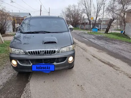 Hyundai Starex 2001 года за 2 700 000 тг. в Шымкент – фото 3