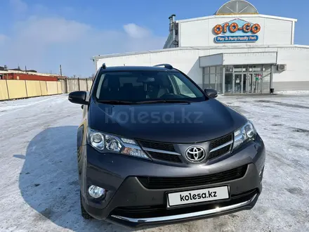 Toyota RAV4 2015 года за 12 000 000 тг. в Кокшетау – фото 2