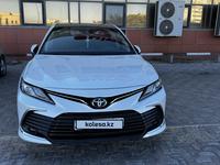 Toyota Camry 2022 года за 17 300 000 тг. в Актау