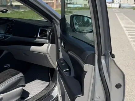 Toyota Highlander 2016 года за 9 990 000 тг. в Атырау – фото 31
