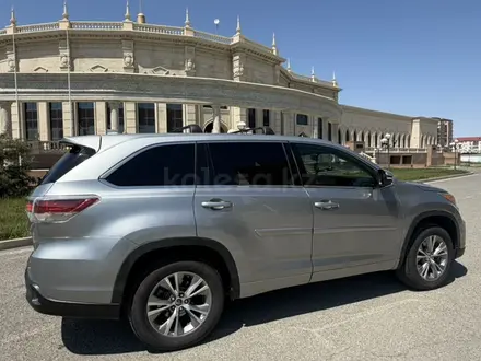 Toyota Highlander 2016 года за 9 990 000 тг. в Атырау – фото 33