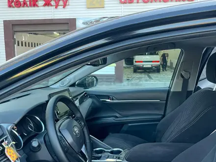 Toyota Camry 2021 года за 16 500 000 тг. в Тараз – фото 4