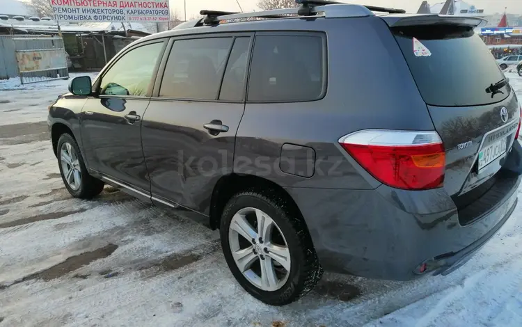 Toyota Highlander 2011 годаfor110 000 тг. в Павлодар