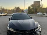 Toyota Camry 2018 года за 16 000 000 тг. в Астана