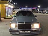 Mercedes-Benz E 230 1990 года за 1 500 000 тг. в Алматы