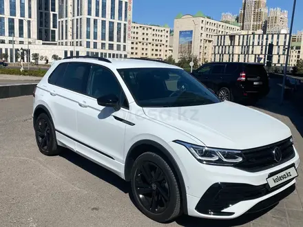 Volkswagen Tiguan 2021 года за 20 000 000 тг. в Алматы