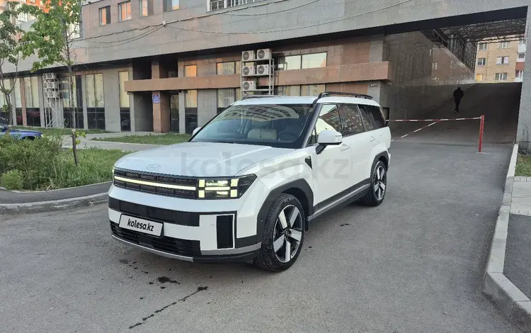 Hyundai Santa Fe 2024 года за 18 200 000 тг. в Астана