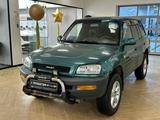 Toyota RAV4 1996 года за 3 450 000 тг. в Астана