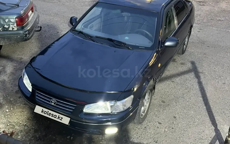 Toyota Camry 1998 годаүшін3 400 000 тг. в Усть-Каменогорск