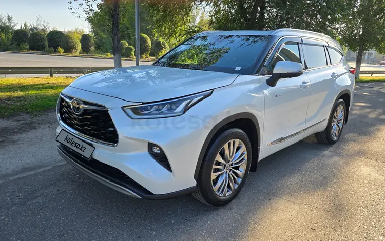 Toyota Highlander Luxe 2025 годаүшін32 800 000 тг. в Семей