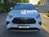 Toyota Highlander Luxe 2025 года за 32 800 000 тг. в Семей – фото 2