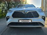 Toyota Highlander Luxe 2025 года за 32 800 000 тг. в Семей – фото 3