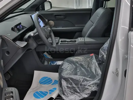 Toyota bZ3X 2025 года за 12 190 000 тг. в Алматы – фото 8