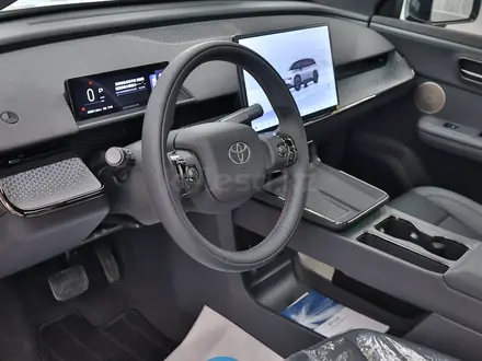 Toyota bZ3X 2025 года за 12 190 000 тг. в Алматы – фото 10