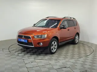 Mitsubishi Outlander, 2011
