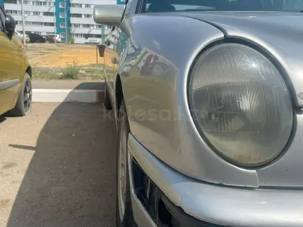 Mercedes-Benz E 200 1996 года за 1 700 000 тг. в Сатпаев – фото 3
