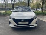 Hyundai Accent 2021 года за 6 550 000 тг. в Актобе