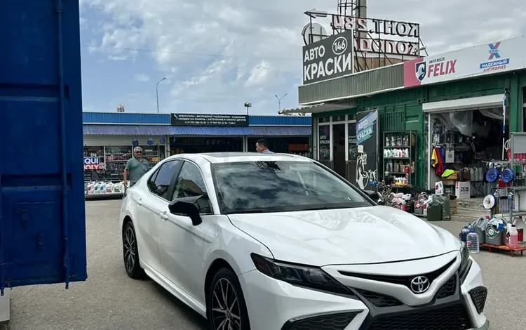 Toyota Camry 2022 года за 15 000 000 тг. в Актау