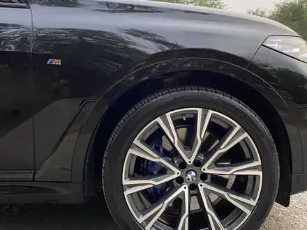BMW X7 2021 года за 42 000 000 тг. в Алматы – фото 14