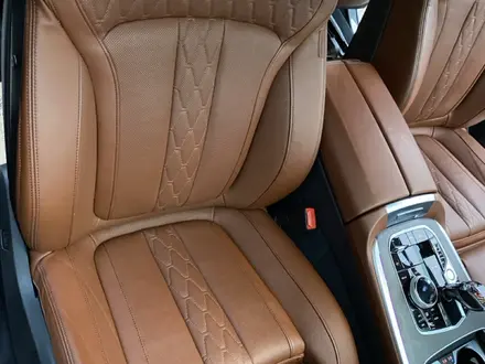 BMW X7 2021 года за 42 000 000 тг. в Алматы – фото 27