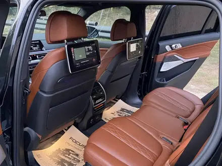 BMW X7 2021 года за 42 000 000 тг. в Алматы – фото 28