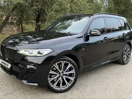 BMW X7 2021 года за 42 000 000 тг. в Алматы
