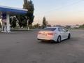 Toyota Camry 2018 года за 12 100 000 тг. в Костанай – фото 3