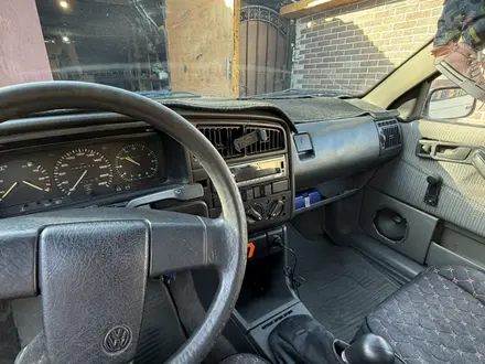Volkswagen Passat 1991 года за 650 000 тг. в Караганда – фото 2