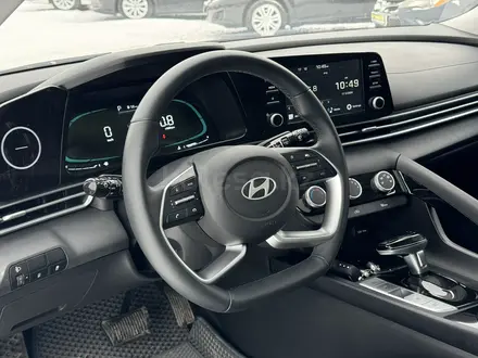 Hyundai Elantra 2023 года за 9 450 000 тг. в Актобе – фото 7