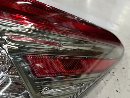 Задний фонарь на Toyota Camry 70 за 50 000 тг. в Алматы