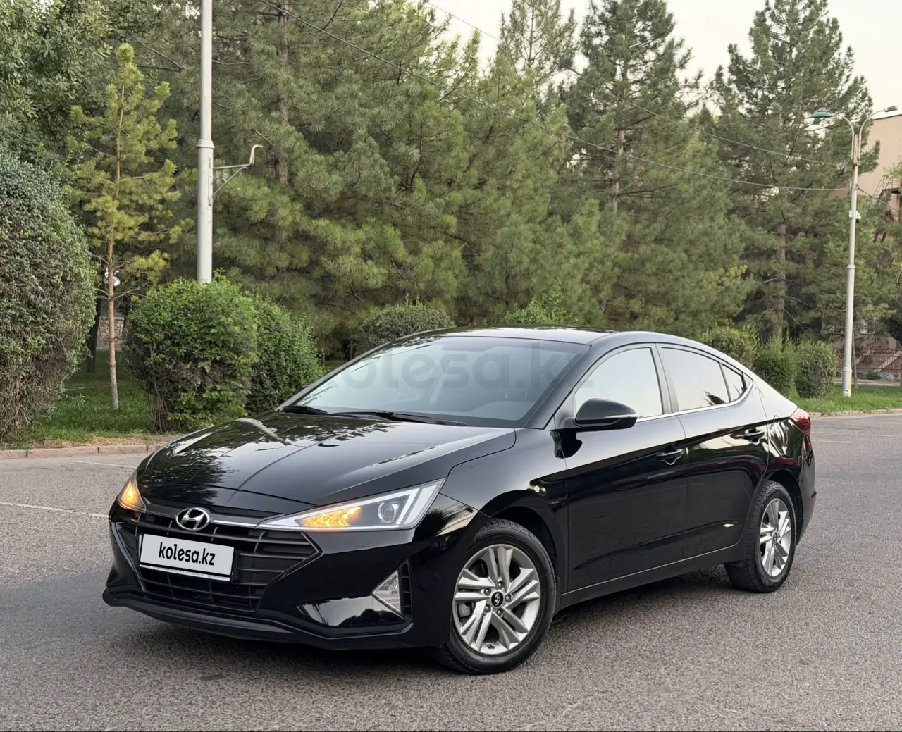Hyundai Elantra, 2019