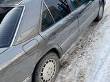 Mercedes-Benz E 200 1992 года за 1 200 000 тг. в Тараз – фото 4