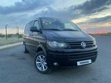 Volkswagen Caravelle 2011 года за 9 000 000 тг. в Караганда